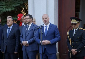 Ние и нашите политически опоненти живеем в паралелни реалности: Желязков
