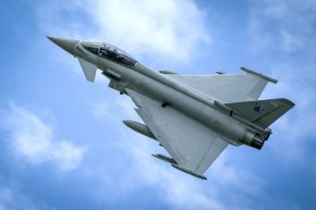 Великобритания ще изпрати изтребители Eurofighter Typhoon в Полша