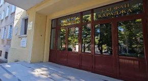 Има втори задържан след изстрела с газов пистолет в училище в Хасково