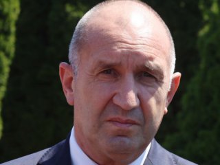 Вече съм отговорил писмено с „не“ за Деньо Денев като шеф на ДАНС: Радев