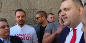 Аз ще правя държава с главно Д. Няма да бъде това. Ще има държава, а ПП са приключили: Пеевски при блокадата на НС