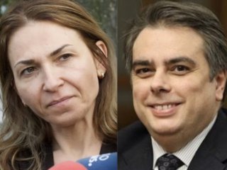 Парите от митниците отиваха при Асен Василев: Показания на Петя Банкова