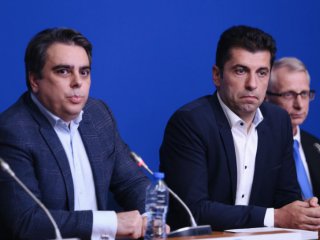  Демокрация или диктатура от ПП: Къде и кога ще бъде септемврийският конгрес?