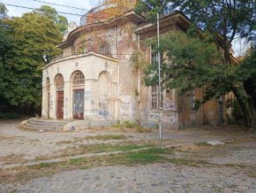  Областният пое и банята в Горна баня