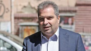 Служителите, поискали подкуп от екипа на Роби Уилямс, са уволнени: Караджов