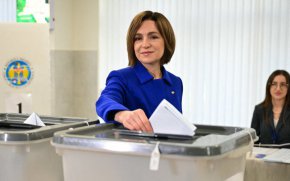 PAS печели 50,2% срещу 48,9% за опозицията на изборите в Молдова