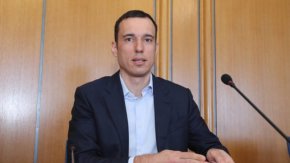 Кметът удвои парите на чистачите: ДС-антикорупция - замерване с нашите 800 млн.