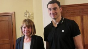 Вл. Николов подкрепен от Фандъкова със зала за децата преди 10 г., вдъхнови я за Програмата за спортине клубове    