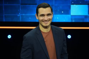  Юлиан Костов е водещият на хитовия формат The Floor в България