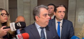 Заплатите в прокуратурата от 21 юли досега са раздадени без правомощи: Ас. Василев