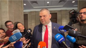  Питайте тези, които са поръчали тази статия, за тези лъжи: Пеевски за Уолстрийт джърнъл