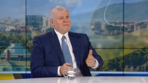 Румен Христов: Президентът да няма право да участва в политиката до 2 години след мандата си
