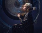    Където и да отидете – независимо от времето – винаги носете собственото си слънце: Дж. Д ' Анджело 