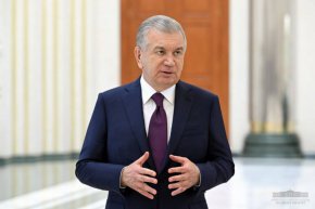 Изкуственият интелект оставя без работа 2000 чиновници в Узбекистан