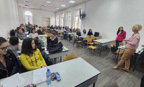 Топ 7 учен по AI в света и най-младият депутат говореха за дигитализацията пред студентите от СУТоп 7 учен по AI в света и най-младият депутат говореха за дигитализацията пред студентите от СУ