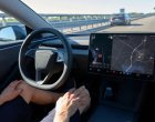  Разследват Тесла след случаи на автомобили с автопилот, преминаващи на червено и каращи в насрещното