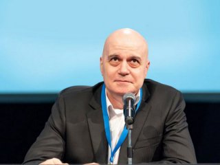 99% от журналистите и публичните личности, които коментираха законопроекта на ИТН, въобще не са го чели: Слави