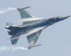 Пристигат още два F-16 в България 