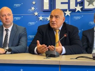   Надявах се ПП и ДБ да предложат нещо, те не предлагат, ще има среща с ДПС: Борисов
