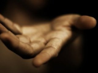 Прошката, дори мълчалива, намалява стреса с до 23%
