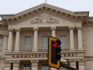 Желязков свиква MС след санкциите на САЩ срещу Лукойл