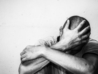 Защо депресията никога не си отива напълно, а антидепресантите борят само симптомите и кой пол повече посяга на живота си?   