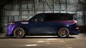 Луксозният звяр: Infiniti QX80 R-Spec със 1000 к.с.