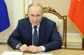 Русия тества подводен дрон с ядрена мощ: Путин