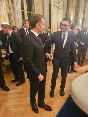   Сорос-син с Макрон в Елисейския дворец: ФОТОГАЛЕРИЯ НА НОЩТА  