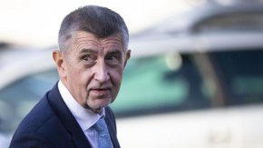 Бабиш ще управлява Чехия с евроскептици, противници на НАТО и партия с мек курс към Русия