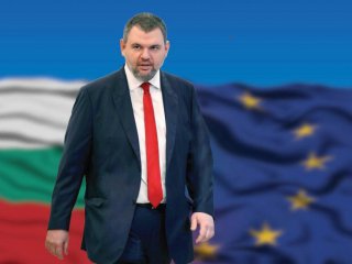 Аз работя само по закон: Пеевски