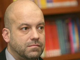  Кръстили сте турнир на Ставински, възможно ли е такова гнусно падение, пита Сиромахов