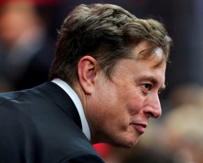 $878 млрд. взема Мъск от Tesla: Най-голямото възнаграждение в историята на света  