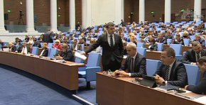 НС: Особеният управител поема контрола над активите на Лукойл у нас 