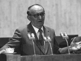  За 10.11 и Лева: Тодор Живков (ВИДЕО)