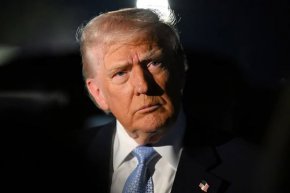 Тръмп съди ВВС, англичаните "ще се бият" в защита на нарочния си фейк: Варайъти 