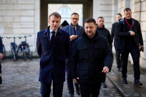 рическо споразумение за нов флот бойни самолети за Украйна – 100 самолета Рафал: Зеленский