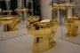 Златната тоалетна Америка е продадена на търг за 12,1 милиона долара