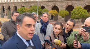 Ако не се пълнят касичките на властта, няма нужда да се вдигат нито осигуровките, нито данък "дивидент": Ас. Василев