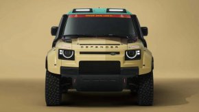 Новият Land Rover Defender Dakar е готов за пустинното предизвикателство