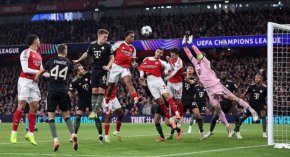 Арсенал спря Байерн с първа загуба и оглави групата