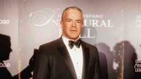 Собственикът на Мис Вселена е обвинен в трафик на наркотици, оръжия и гориво