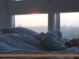 Сън при 19–20°C увеличава изгарянето на мазнини и запазва мелатонина по-дълго: Учените