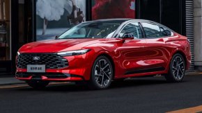 Последният обикновен автомобил на Ford получава освежаване за 2026 г.