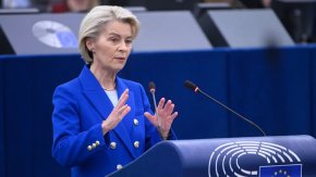 Фон дер Лайен: ЕС е намалил вноса на руски горива от 12 на 1,5 млрд. евро месечно, но целта е нулеви доставки