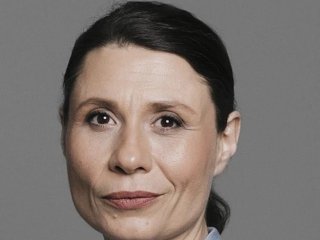 Фондацията на Белобрадова осъдена да плати на СО близо 8000 лв. за укриване на ток