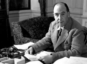 Никой не знае колко зъл е, докато не се е постарал много да бъде добър