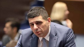 Охраната на Пеевски трябва да бъде свалена: ДБ