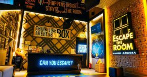   КЗП забранява предлагането на игра тип „Escape the Room“ със сюжет, свързан с производство на наркотично вещество, за лица под 18 години