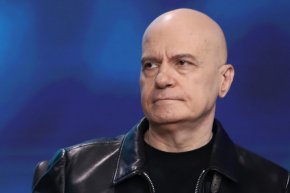 Ние, чалгарите, сме като котките – имаме 9 живота, още не съм изразходил моите: Слави